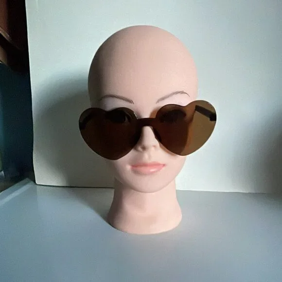 *♪ Heart shaped sunglasses Brown - 2 pair Bundle - Brand New! *♪ - Picture 4 of 15